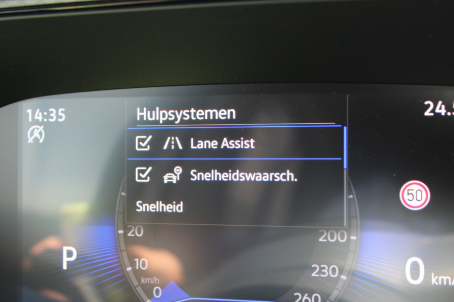 Volkswagen T-Cross 1.0 TSI Life Edition | Automaat | Parkeersensoren | Adaptieve Cruise Control
