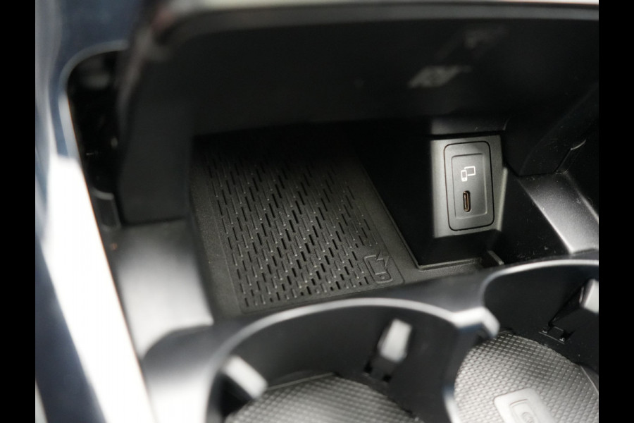 Mercedes-Benz EQC 400 4MATIC 85 kWh 408pk Dealer O.H SOH 96.1% | Panodak | Adaptive Cruise | 360 Camera | Lederen Sportstoelen Massage & Verwarmd | Multibeam LED | MBUX Widescreen Navi | Keyless | Sfeerverlichting | BLIS | Apple Carplay | Virtual | DAB | 19"L.M |