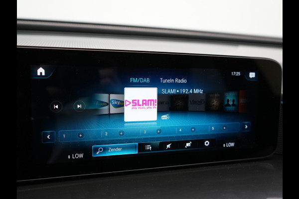 Mercedes-Benz EQC 400 4MATIC 85 kWh 408pk Dealer O.H SOH 96.1% | Panodak | Adaptive Cruise | 360 Camera | Lederen Sportstoelen Massage & Verwarmd | Multibeam LED | MBUX Widescreen Navi | Keyless | Sfeerverlichting | BLIS | Apple Carplay | Virtual | DAB | 19"L.M |
