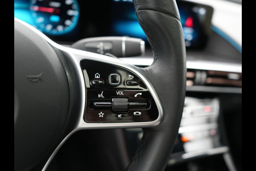 Mercedes-Benz EQC 400 4MATIC 85 kWh 408pk Dealer O.H SOH 96.1% | Panodak | Adaptive Cruise | 360 Camera | Lederen Sportstoelen Massage & Verwarmd | Multibeam LED | MBUX Widescreen Navi | Keyless | Sfeerverlichting | BLIS | Apple Carplay | Virtual | DAB | 19"L.M |