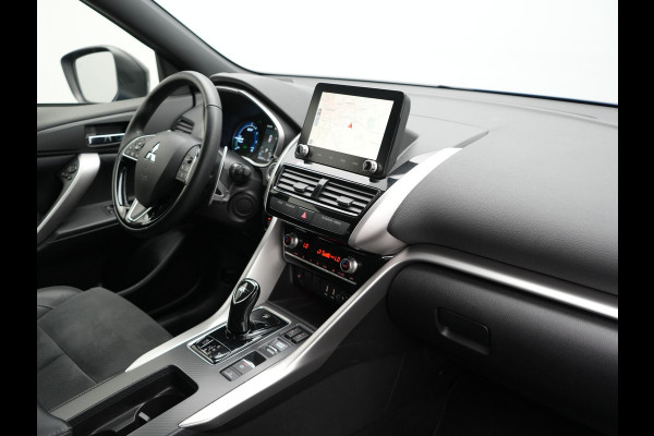 Mitsubishi Eclipse Cross 2.4 Black Edition PHEV 177pk Dealer O.H | 360 Camera | Adaptive Cruise | Alcantara Sportstoelen & Stuur Verwarmd | Keyless | Navigatie Via TomTom | 18" L.M | DAB | Plug In Hybrid |