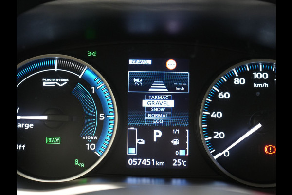 Mitsubishi Eclipse Cross 2.4 Black Edition PHEV 177pk Dealer O.H | 360 Camera | Adaptive Cruise | Alcantara Sportstoelen & Stuur Verwarmd | Keyless | Navigatie Via TomTom | 18" L.M | DAB | Plug In Hybrid |