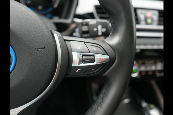 BMW X1 xDrive25e M Sport PHEV 221pk Dealer O.H. | Trekhaak Afn. | Panodak | Head Up | Adaptive Cruise | Camera | Lederen Sportstoelen Memory & Verwarmd | Keyless | Sfeerverlichting | Navigatie | DAB | Plug In Hybrid |