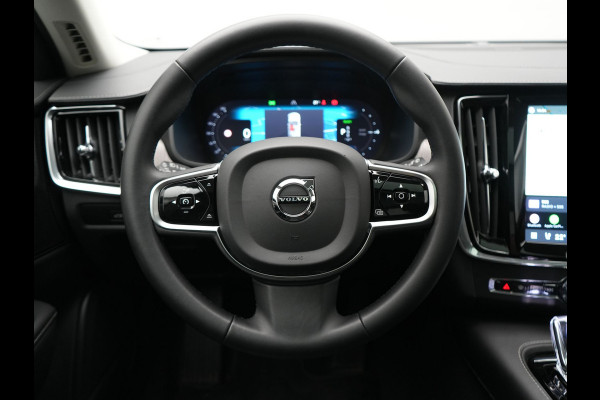 Volvo V90 T6 AWD Plus Dark LONG RANGE PHEV 350pk Dealer O.H. | Trekhaak Af Fabriek | Panodak | Adaptive Cruise | Camera | Harman / Kardon | Lederen Comfortzetels Memory & Ventilatie | Keyless | Blis | Stoelen & Stuur Verwarmd | Apple Carplay | Google | Plug In Hybrid |
