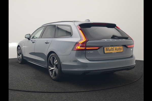 Volvo V90 T6 AWD Plus Dark LONG RANGE PHEV 350pk Dealer O.H. | Trekhaak Af Fabriek | Panodak | Adaptive Cruise | Camera | Harman / Kardon | Lederen Comfortzetels Memory & Ventilatie | Keyless | Blis | Stoelen & Stuur Verwarmd | Apple Carplay | Google | Plug In Hybrid |