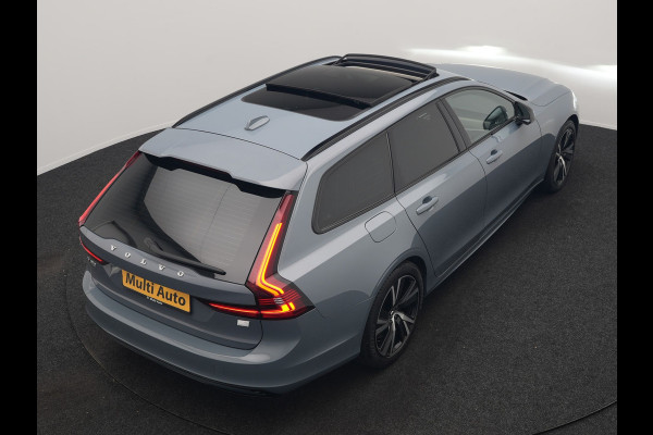 Volvo V90 T6 AWD Plus Dark LONG RANGE PHEV 350pk Dealer O.H. | Trekhaak Af Fabriek | Panodak | Adaptive Cruise | Camera | Harman / Kardon | Lederen Comfortzetels Memory & Ventilatie | Keyless | Blis | Stoelen & Stuur Verwarmd | Apple Carplay | Google | Plug In Hybrid |