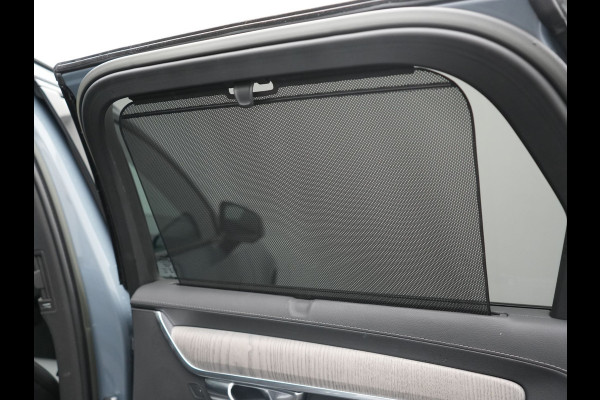 Volvo V90 T6 AWD Plus Dark LONG RANGE PHEV 350pk Dealer O.H. | Trekhaak Af Fabriek | Panodak | Adaptive Cruise | Camera | Harman / Kardon | Lederen Comfortzetels Memory & Ventilatie | Keyless | Blis | Stoelen & Stuur Verwarmd | Apple Carplay | Google | Plug In Hybrid |