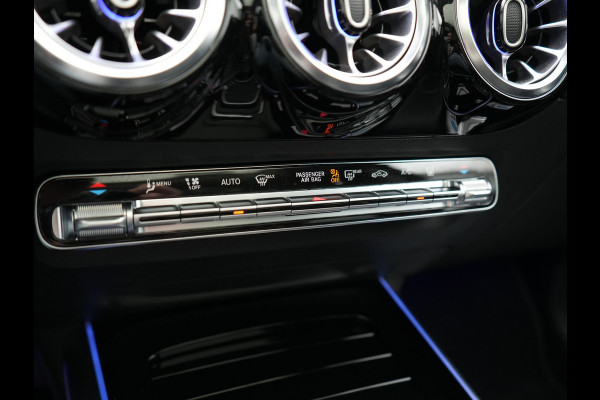 Mercedes-Benz EQA 350 4MATIC Luxury Line 69,7 kWh 292pk Dealer O.H. | Panodak | Adaptive Cruise | Camera | Lederen Sportstoelen Ventilatie & Verwarmd | Dashcam Af Fabriek | Sfeerverlichting | Keyless | Blis | Navigatie | DAB | 20"L.M |