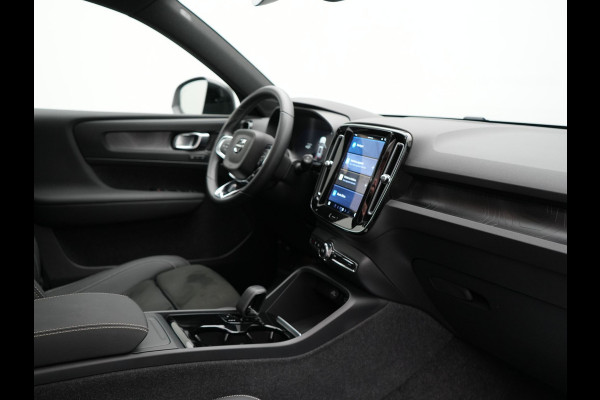Volvo XC40 Recharge Ultimate 69 kWh 231pk Dealer O.H. | Trekhaak Af Fabriek | Panodak | Warmtepomp | Adaptive Cruise | 360 Camera | Harman / Kardon | Sportstoelen Memory & Verwarmd | Keyless | Blis | Apple Carplay | Google | Stuur Verwarmd |