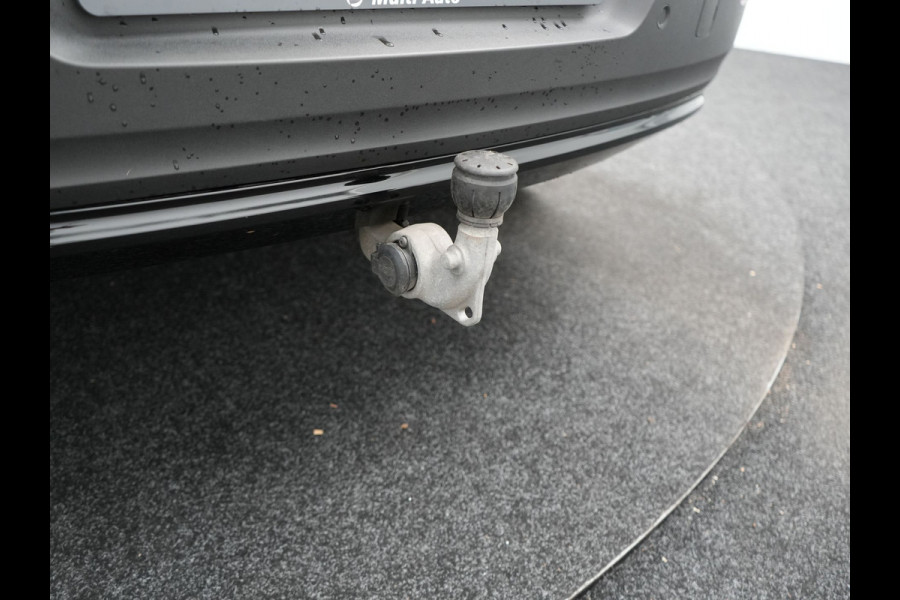 Volvo XC40 Recharge Ultimate 69 kWh 231pk Dealer O.H. | Trekhaak Af Fabriek | Panodak | Warmtepomp | Adaptive Cruise | 360 Camera | Harman / Kardon | Sportstoelen Memory & Verwarmd | Keyless | Blis | Apple Carplay | Google | Stuur Verwarmd |