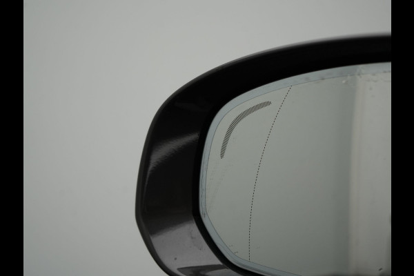 Volvo XC60 T6 AWD Plus Bright LONG RANGE PHEV 350pk Dealer O.H. | Panodak | Adaptive Cruise | Camera | Lederen Sportstoelen Memory & Verwarmd | Blis | Keyless | Apple Carplay | Stuur Verwarmd | Google Assistent | Plug In Hybrid |