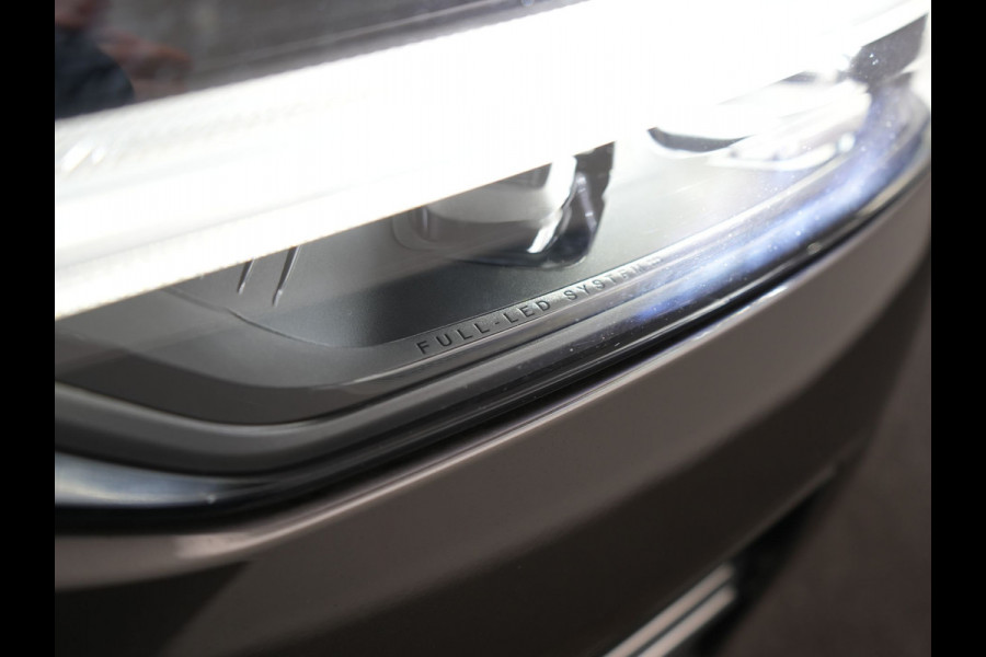 Volvo XC60 T6 AWD Plus Bright LONG RANGE PHEV 350pk Dealer O.H. | Panodak | Adaptive Cruise | Camera | Lederen Sportstoelen Memory & Verwarmd | Blis | Keyless | Apple Carplay | Stuur Verwarmd | Google Assistent | Plug In Hybrid |