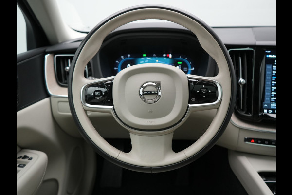 Volvo XC60 T6 AWD Plus Bright LONG RANGE PHEV 350pk Dealer O.H. | Panodak | Adaptive Cruise | Camera | Lederen Sportstoelen Memory & Verwarmd | Blis | Keyless | Apple Carplay | Stuur Verwarmd | Google Assistent | Plug In Hybrid |