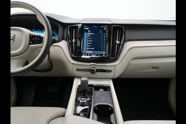 Volvo XC60 T6 AWD Plus Bright LONG RANGE PHEV 350pk Dealer O.H. | Panodak | Adaptive Cruise | Camera | Lederen Sportstoelen Memory & Verwarmd | Blis | Keyless | Apple Carplay | Stuur Verwarmd | Google Assistent | Plug In Hybrid |