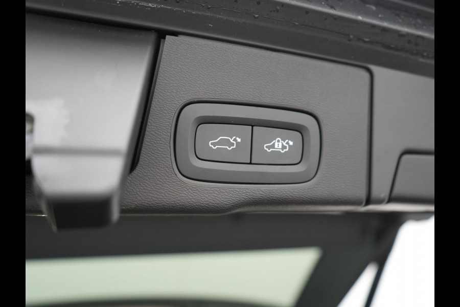 Volvo XC60 T6 AWD Plus Bright LONG RANGE PHEV 350pk Dealer O.H. | Panodak | Adaptive Cruise | Camera | Lederen Sportstoelen Memory & Verwarmd | Blis | Keyless | Apple Carplay | Stuur Verwarmd | Google Assistent | Plug In Hybrid |