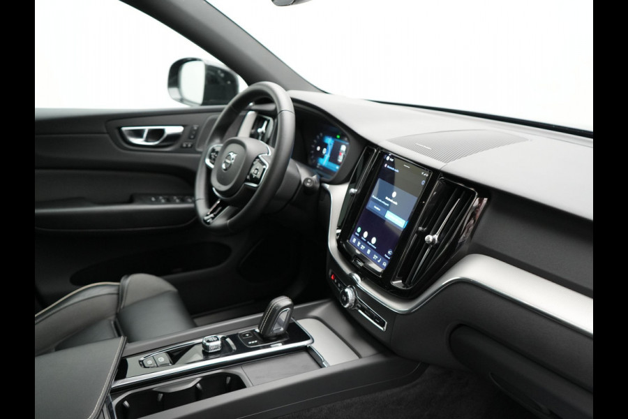 Volvo XC60 T6 AWD R-Design LONG RANGE PHEV 350pk Dealer O.H. | Trekhaak Af Fabriek | Panodak | Adaptive Cruise | Camera | Harman / Kardon | Lederen Sportstoelen Memory & Verwarmd | Keyless | Stuur Verwarmd | Apple Carplay | Google Assistent | DAB | Plug In Hybrid |