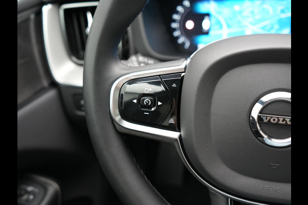 Volvo XC60 T6 AWD R-Design LONG RANGE PHEV 350pk Dealer O.H. | Trekhaak Af Fabriek | Panodak | Adaptive Cruise | Camera | Harman / Kardon | Lederen Sportstoelen Memory & Verwarmd | Keyless | Stuur Verwarmd | Apple Carplay | Google Assistent | DAB | Plug In Hybrid |
