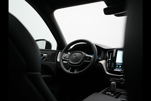 Volvo XC60 T6 AWD R-Design LONG RANGE PHEV 350pk Dealer O.H. | Trekhaak Af Fabriek | Panodak | Adaptive Cruise | Camera | Harman / Kardon | Lederen Sportstoelen Memory & Verwarmd | Keyless | Stuur Verwarmd | Apple Carplay | Google Assistent | DAB | Plug In Hybrid |