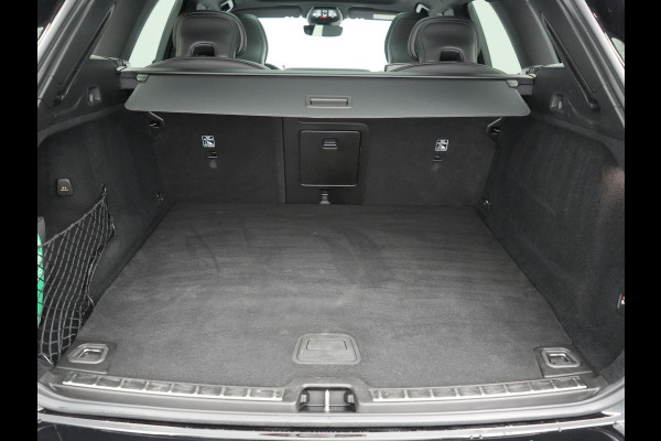 Volvo XC60 T6 AWD R-Design LONG RANGE PHEV 350pk Dealer O.H. | Trekhaak Af Fabriek | Panodak | Adaptive Cruise | Camera | Harman / Kardon | Lederen Sportstoelen Memory & Verwarmd | Keyless | Stuur Verwarmd | Apple Carplay | Google Assistent | DAB | Plug In Hybrid |