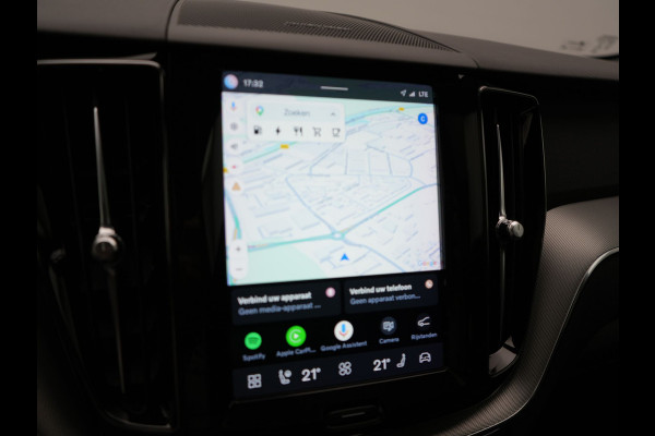 Volvo XC60 T6 AWD R-Design LONG RANGE PHEV 350pk Dealer O.H. | Trekhaak Af Fabriek | Panodak | Adaptive Cruise | Camera | Harman / Kardon | Lederen Sportstoelen Memory & Verwarmd | Keyless | Stuur Verwarmd | Apple Carplay | Google Assistent | DAB | Plug In Hybrid |