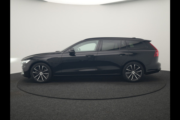 Volvo V60 T6 AWD Plus Dark LONG RANGE PHEV 350pk Dealer O.H. | Trekhaak Af Fabriek | Camera | Sportstoelen Memory & Verwarmd | Stuur Verwarmd | Apple Carplay | Keyless | DAB | Cruise Control | Plug In Hybrid |