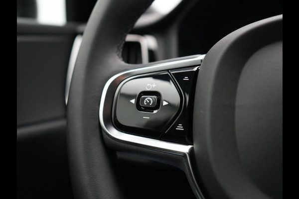 Volvo V60 T6 AWD Plus Dark LONG RANGE PHEV 350pk Dealer O.H. | Trekhaak Af Fabriek | Camera | Sportstoelen Memory & Verwarmd | Stuur Verwarmd | Apple Carplay | Keyless | DAB | Cruise Control | Plug In Hybrid |