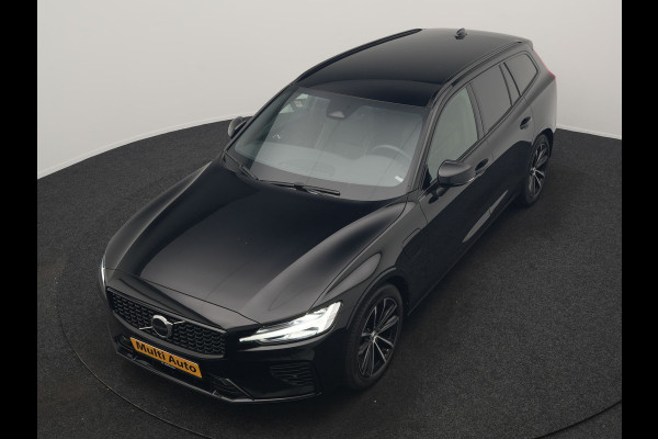 Volvo V60 T6 AWD Plus Dark LONG RANGE PHEV 350pk Dealer O.H. | Trekhaak Af Fabriek | Camera | Sportstoelen Memory & Verwarmd | Stuur Verwarmd | Apple Carplay | Keyless | DAB | Cruise Control | Plug In Hybrid |