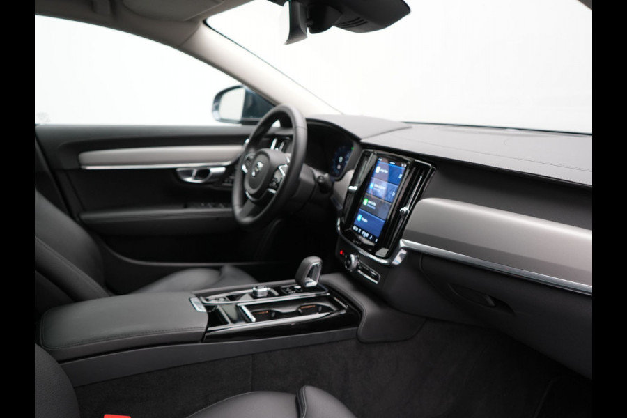 Volvo V90 T6 AWD Plus Bright LONG RANGE PHEV 350pk Dealer O.H. | Trekhaak Af Fabriek | Panodak | Adaptive Cruise | Camera | Harman / Kardon | Lederen Sportstoelen Memory & Verwarmd | Keyless | Blis | Stuur Verwarmd | Apple Carplay | Google Assistent | Plug In Hybrid |