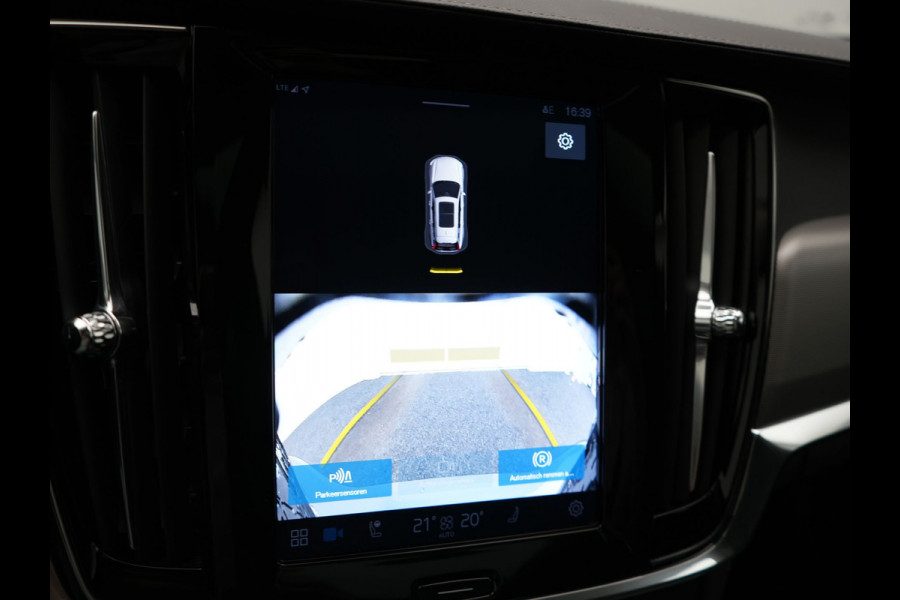 Volvo V90 T6 AWD Plus Bright LONG RANGE PHEV 350pk Dealer O.H. | Trekhaak Af Fabriek | Panodak | Adaptive Cruise | Camera | Harman / Kardon | Lederen Sportstoelen Memory & Verwarmd | Keyless | Blis | Stuur Verwarmd | Apple Carplay | Google Assistent | Plug In Hybrid |