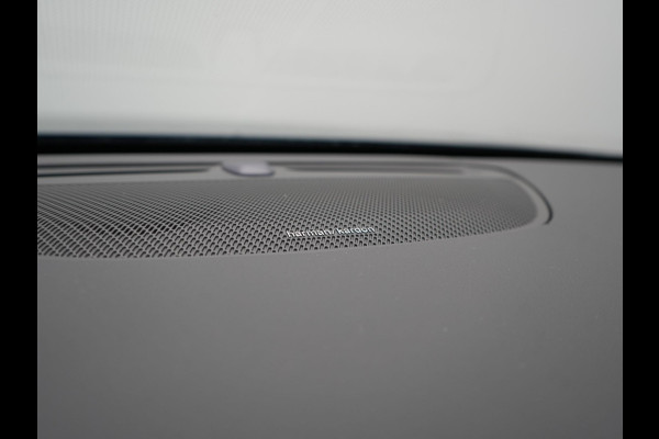 Volvo V90 T6 AWD Plus Bright LONG RANGE PHEV 350pk Dealer O.H. | Trekhaak Af Fabriek | Panodak | Adaptive Cruise | Camera | Harman / Kardon | Lederen Sportstoelen Memory & Verwarmd | Keyless | Blis | Stuur Verwarmd | Apple Carplay | Google Assistent | Plug In Hybrid |
