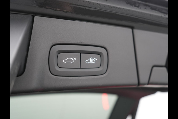 Volvo V90 T6 AWD Plus Bright LONG RANGE PHEV 350pk Dealer O.H. | Trekhaak Af Fabriek | Panodak | Adaptive Cruise | Camera | Harman / Kardon | Lederen Sportstoelen Memory & Verwarmd | Keyless | Blis | Stuur Verwarmd | Apple Carplay | Google Assistent | Plug In Hybrid |