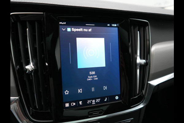 Volvo V90 T6 AWD Plus Bright LONG RANGE PHEV 350pk Dealer O.H. | Trekhaak Af Fabriek | Panodak | Adaptive Cruise | Camera | Harman / Kardon | Lederen Sportstoelen Memory & Verwarmd | Keyless | Blis | Stuur Verwarmd | Apple Carplay | Google Assistent | Plug In Hybrid |