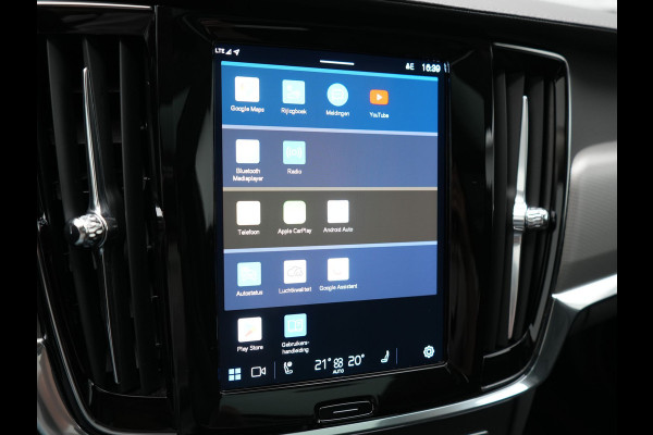 Volvo V90 T6 AWD Plus Bright LONG RANGE PHEV 350pk Dealer O.H. | Trekhaak Af Fabriek | Panodak | Adaptive Cruise | Camera | Harman / Kardon | Lederen Sportstoelen Memory & Verwarmd | Keyless | Blis | Stuur Verwarmd | Apple Carplay | Google Assistent | Plug In Hybrid |