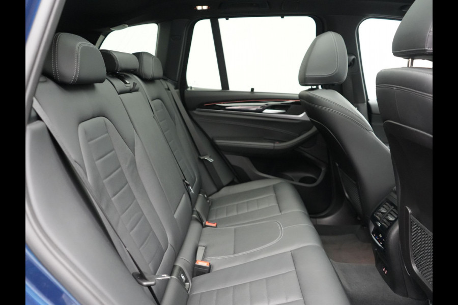 BMW X3 xDrive30e High Executive PHEV 293pk Dealer O.H | Trekhaak Af Fabriek | Panodak | Head Up | Adaptive Cruise | Camera | Laser LED | Hifi Audio | Lederen Sportstoelen Memory & Ventilatie | Keyless | Apple Carplay | Stoelverwarming | Navigatie | Virtual | DAB | 18" L.M | Plug In Hybrid |