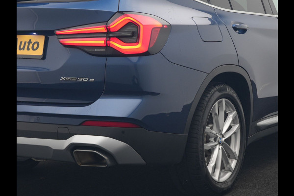 BMW X3 xDrive30e High Executive PHEV 293pk Dealer O.H | Trekhaak Af Fabriek | Panodak | Head Up | Adaptive Cruise | Camera | Laser LED | Hifi Audio | Lederen Sportstoelen Memory & Ventilatie | Keyless | Apple Carplay | Stoelverwarming | Navigatie | Virtual | DAB | 18" L.M | Plug In Hybrid |