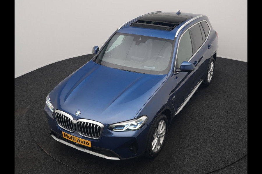 BMW X3 xDrive30e High Executive PHEV 293pk Dealer O.H | Trekhaak Af Fabriek | Panodak | Head Up | Adaptive Cruise | Camera | Laser LED | Hifi Audio | Lederen Sportstoelen Memory & Ventilatie | Keyless | Apple Carplay | Stoelverwarming | Navigatie | Virtual | DAB | 18" L.M | Plug In Hybrid |