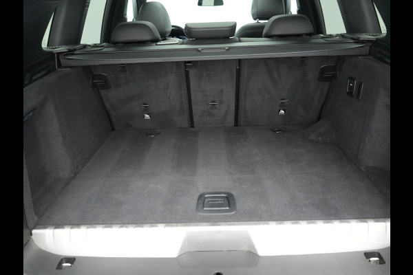 BMW X3 xDrive30e High Executive PHEV 293pk Dealer O.H | Trekhaak Af Fabriek | Panodak | Head Up | Adaptive Cruise | Camera | Laser LED | Hifi Audio | Lederen Sportstoelen Memory & Ventilatie | Keyless | Apple Carplay | Stoelverwarming | Navigatie | Virtual | DAB | 18" L.M | Plug In Hybrid |