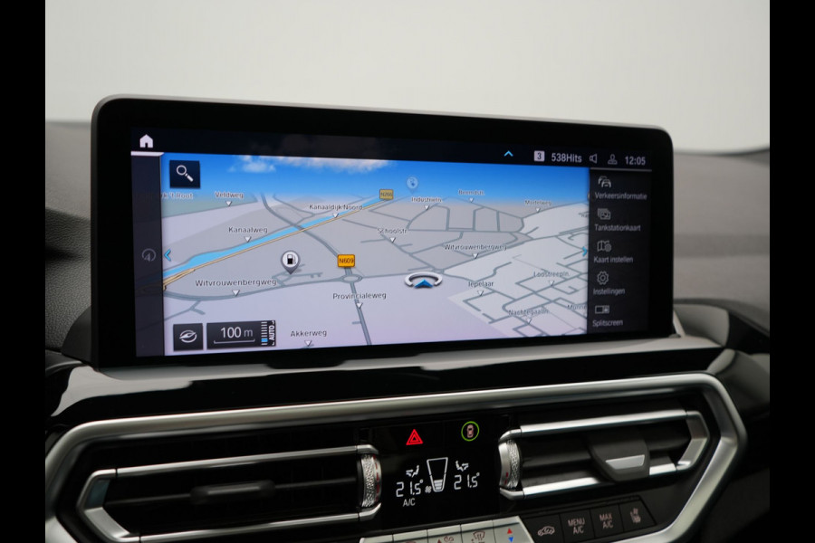 BMW X3 xDrive30e High Executive PHEV 293pk Dealer O.H | Trekhaak Af Fabriek | Panodak | Head Up | Adaptive Cruise | Camera | Laser LED | Hifi Audio | Lederen Sportstoelen Memory & Ventilatie | Keyless | Apple Carplay | Stoelverwarming | Navigatie | Virtual | DAB | 18" L.M | Plug In Hybrid |