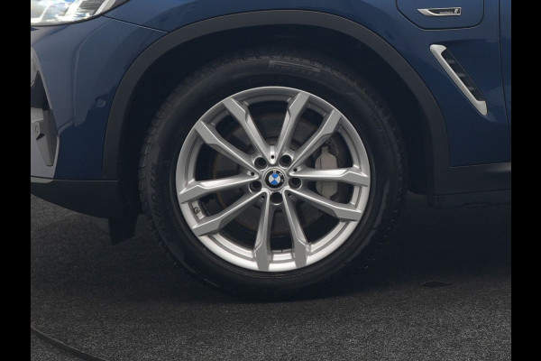 BMW X3 xDrive30e High Executive PHEV 293pk Dealer O.H | Trekhaak Af Fabriek | Panodak | Head Up | Adaptive Cruise | Camera | Laser LED | Hifi Audio | Lederen Sportstoelen Memory & Ventilatie | Keyless | Apple Carplay | Stoelverwarming | Navigatie | Virtual | DAB | 18" L.M | Plug In Hybrid |