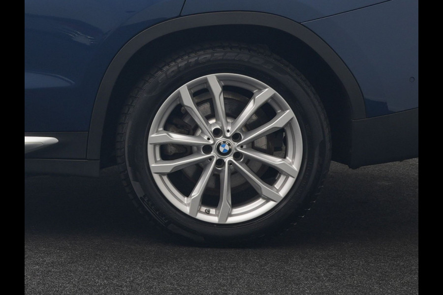 BMW X3 xDrive30e High Executive PHEV 293pk Dealer O.H | Trekhaak Af Fabriek | Panodak | Head Up | Adaptive Cruise | Camera | Laser LED | Hifi Audio | Lederen Sportstoelen Memory & Ventilatie | Keyless | Apple Carplay | Stoelverwarming | Navigatie | Virtual | DAB | 18" L.M | Plug In Hybrid |