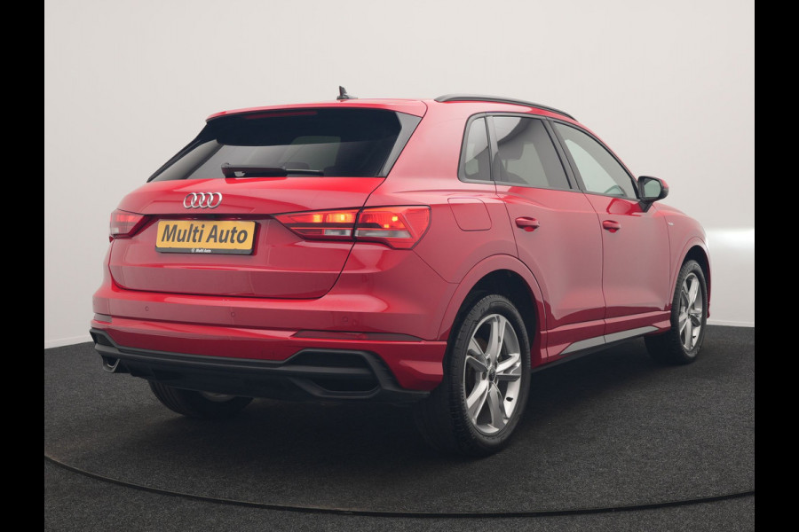 Audi Q3 45 TFSI e S Line PHEV 245pk Dealer O.H. | Trekhaak Af Fabriek | Camera | Blis | Stoelverwarming | Apple Carplay | Virtual Cockpit | Lane Assist | DAB | Cruise Control | 19"L.M | Plug In Hybrid |