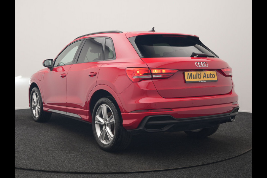 Audi Q3 45 TFSI e S Line PHEV 245pk Dealer O.H. | Trekhaak Af Fabriek | Camera | Blis | Stoelverwarming | Apple Carplay | Virtual Cockpit | Lane Assist | DAB | Cruise Control | 19"L.M | Plug In Hybrid |