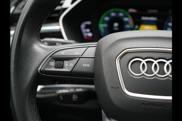 Audi Q3 45 TFSI e S Line PHEV 245pk Dealer O.H. | Trekhaak Af Fabriek | Camera | Blis | Stoelverwarming | Apple Carplay | Virtual Cockpit | Lane Assist | DAB | Cruise Control | 19"L.M | Plug In Hybrid |