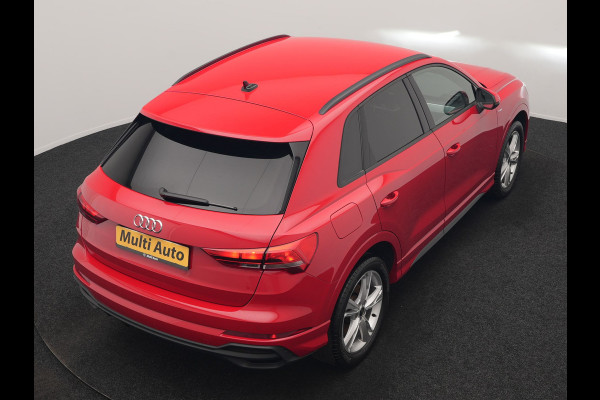 Audi Q3 45 TFSI e S Line PHEV 245pk Dealer O.H. | Trekhaak Af Fabriek | Camera | Blis | Stoelverwarming | Apple Carplay | Virtual Cockpit | Lane Assist | DAB | Cruise Control | 19"L.M | Plug In Hybrid |