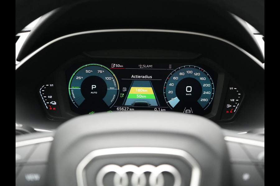 Audi Q3 45 TFSI e S Line PHEV 245pk Dealer O.H. | Trekhaak Af Fabriek | Camera | Blis | Stoelverwarming | Apple Carplay | Virtual Cockpit | Lane Assist | DAB | Cruise Control | 19"L.M | Plug In Hybrid |