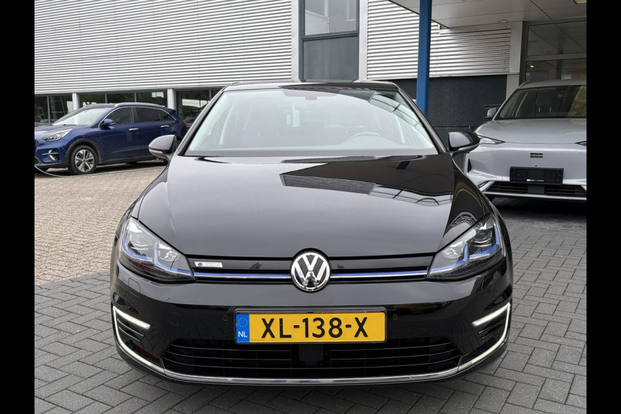 Volkswagen e-Golf e-Golf 136pk | SOH 88,7% | Virtual Cockpit | Stoelverwarming | Adaptive Cruise | Camera |