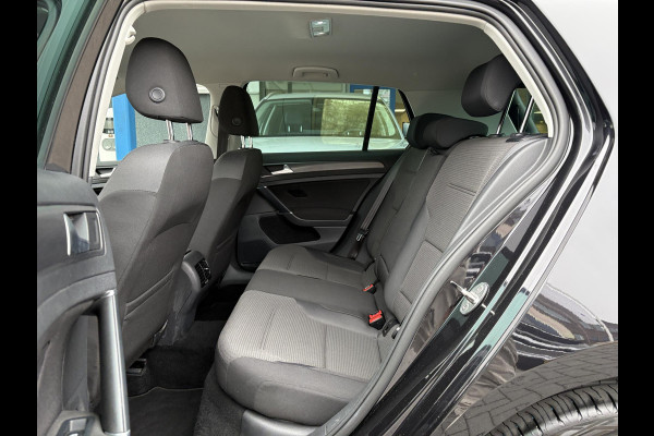 Volkswagen e-Golf e-Golf 136pk | SOH 88,7% | Virtual Cockpit | Stoelverwarming | Adaptive Cruise | Camera |