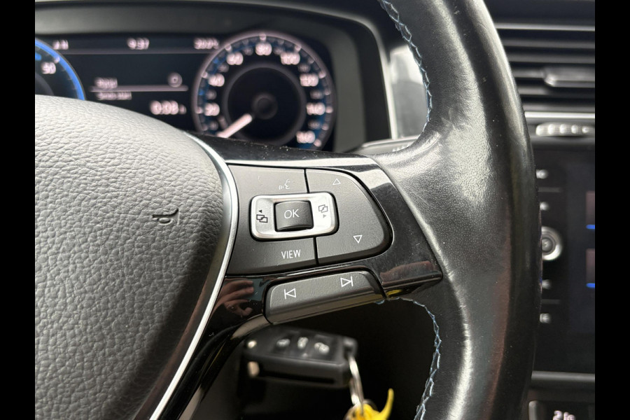 Volkswagen e-Golf e-Golf 136pk | SOH 88,7% | Virtual Cockpit | Stoelverwarming | Adaptive Cruise | Camera |