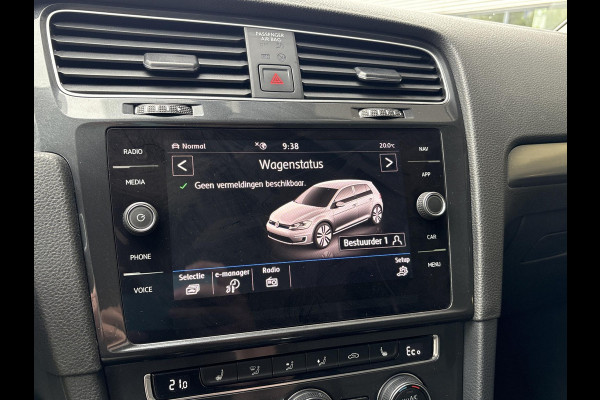Volkswagen e-Golf e-Golf 136pk | SOH 88,7% | Virtual Cockpit | Stoelverwarming | Adaptive Cruise | Camera |