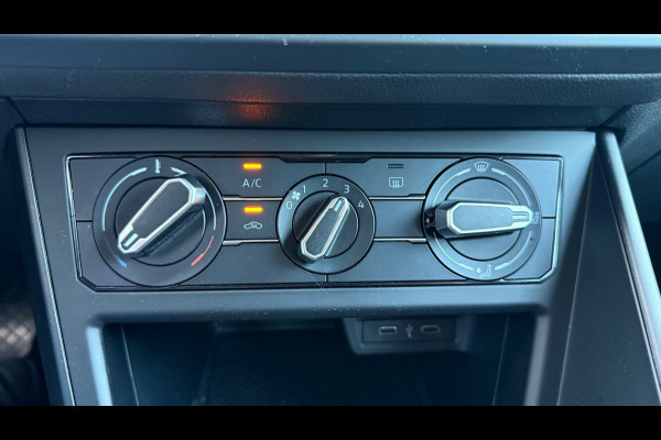 Volkswagen Polo 1.0 MPI 80PK | LED | CarPlay | PDC V+A